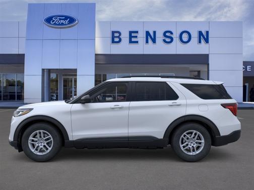 Space White Metallic 2026 Ford Explorer Active