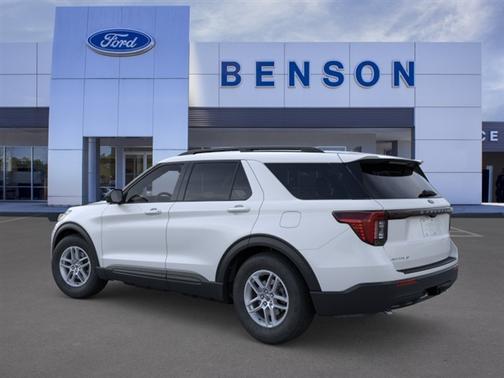 Space White Metallic 2026 Ford Explorer Active