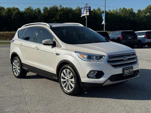 White Platinum Clearcoat Metallic 2018 Ford Escape Titanium