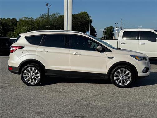 White Platinum Clearcoat Metallic 2018 Ford Escape Titanium