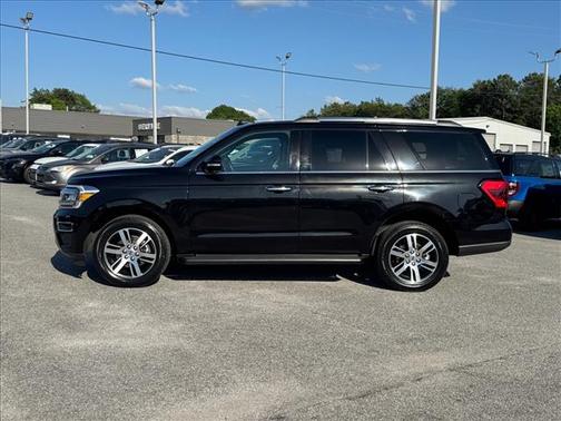 Black Metallic 2024 Ford Expedition Limited