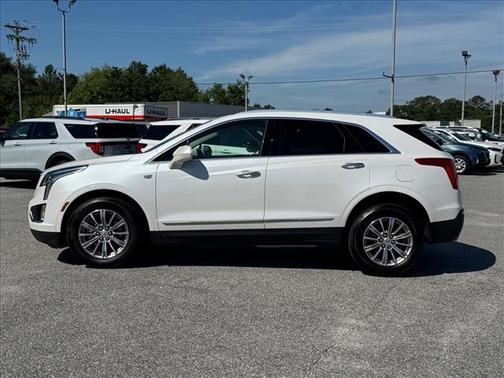 Crystal White 2019 Cadillac XT5 Luxury