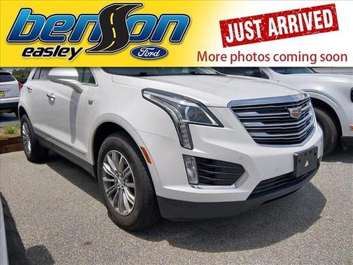 Crystal White 2019 Cadillac XT5 Luxury
