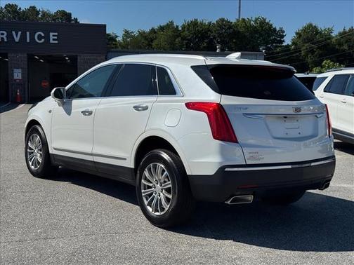 Crystal White 2019 Cadillac XT5 Luxury