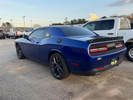 2022 Dodge Challenger SXT