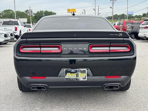 2022 Dodge Challenger R/T Scat Pack