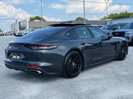 2021 Porsche Panamera Base