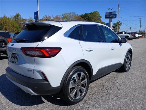 2025 Ford Escape Platinum