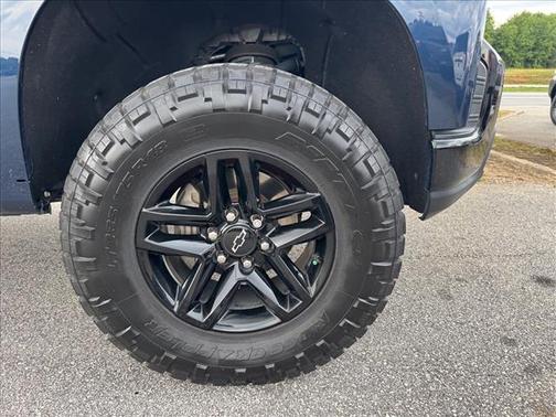 Blue Metallic 2021 Chevrolet Silverado 1500 Custom Trail Boss