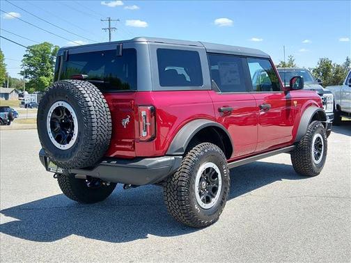 2026 Ford Bronco Badlands