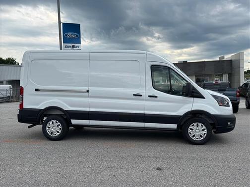 2026 Ford Transit-250 148 WB Medium Roof Cargo