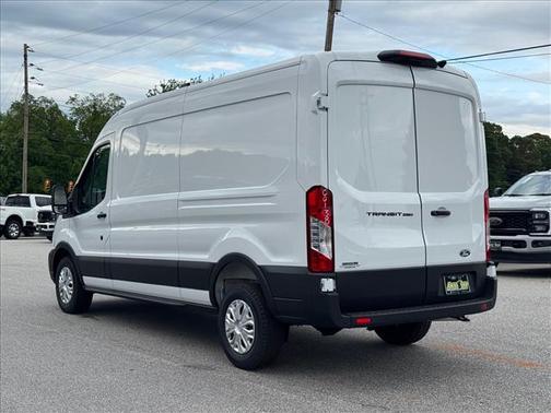 2026 Ford Transit-250 148 WB Medium Roof Cargo