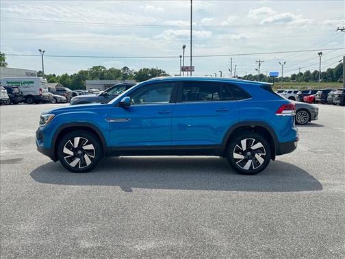 Kingfisher Blue 2024 Volkswagen Atlas Cross Sport 2.0T SE w/Technology