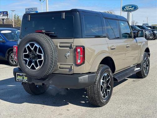 2025 Ford Bronco Outer Banks