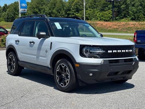 White Metallic 2026 Ford Bronco Sport Outer Banks