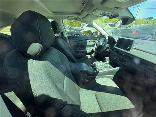 White 2024 Honda Accord EX