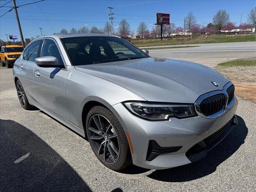 2019 BMW 330 i