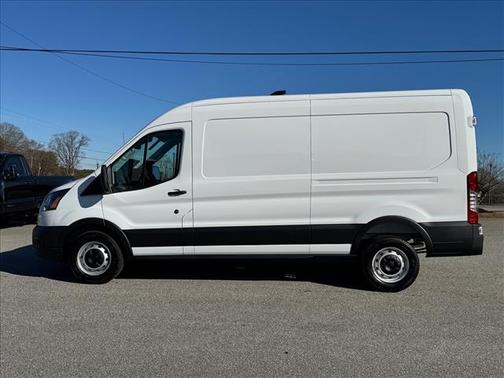 Oxford White 2026 Ford Transit-250 148 WB Medium Roof Cargo