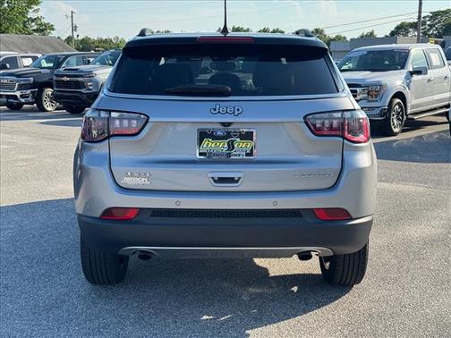 Billet Silver Metallic Clearcoat 2023 Jeep Compass Limited