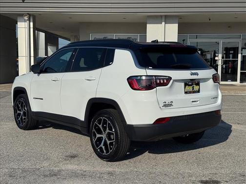 Bright White Clearcoat 2025 Jeep Compass Limited