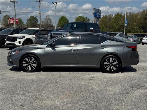 2022 Nissan Altima 2.5 SL