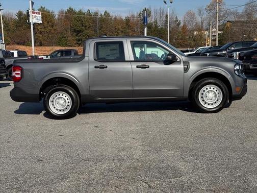 2025 Ford Maverick XL