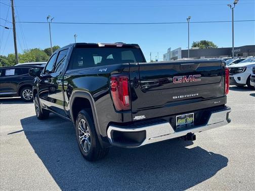 Onyx Black 2025 GMC Sierra 1500 SLT