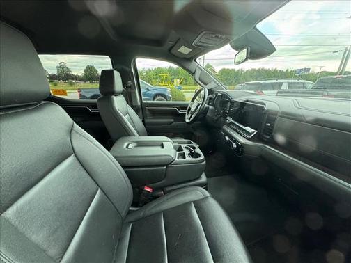 Onyx Black 2025 GMC Sierra 1500 SLT
