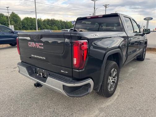 Onyx Black 2025 GMC Sierra 1500 SLT