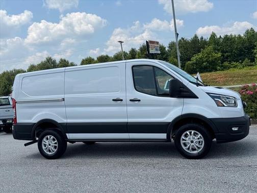 2025 Ford Transit-250