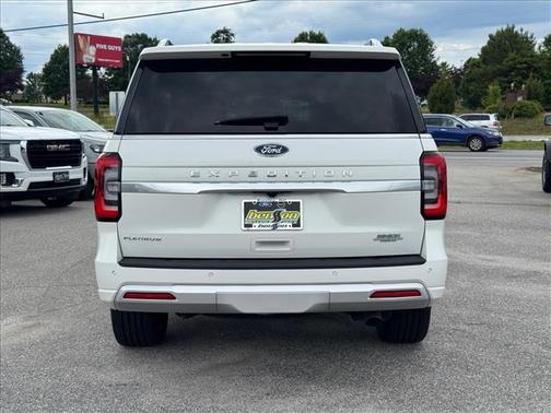 White Metallic 2023 Ford Expedition Platinum