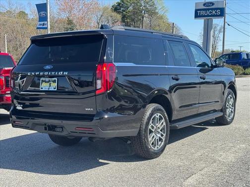 2026 Ford Expedition Max Active