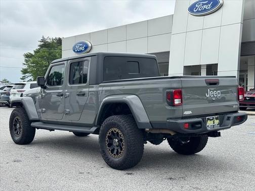 2021 Jeep Gladiator Overland