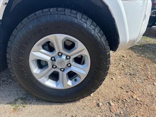 White 2022 Toyota 4Runner SR5