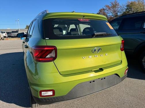 2024 Hyundai VENUE SEL