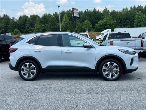 2025 Ford Escape Platinum