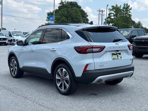 2025 Ford Escape Platinum