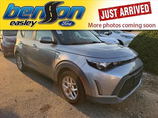 Steel Gray 2023 Kia Soul LX