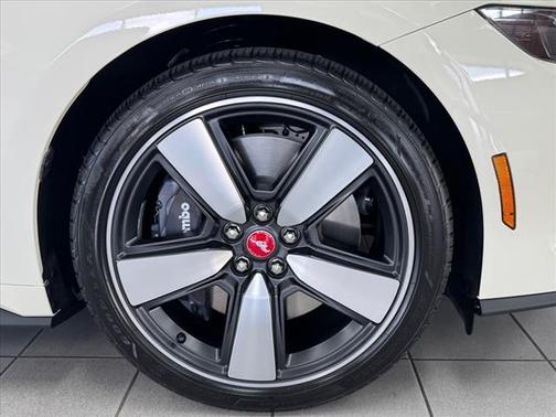 Wimbledon White 2025 Ford Mustang GT Premium
