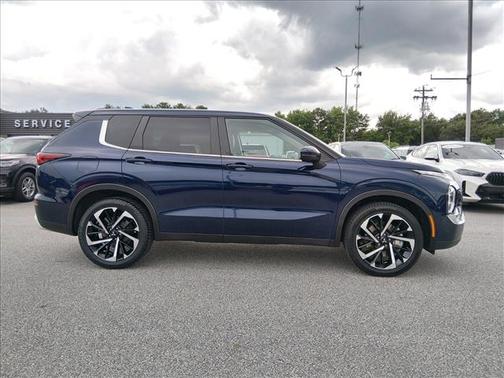 2024 Mitsubishi Outlander SE Black Edition