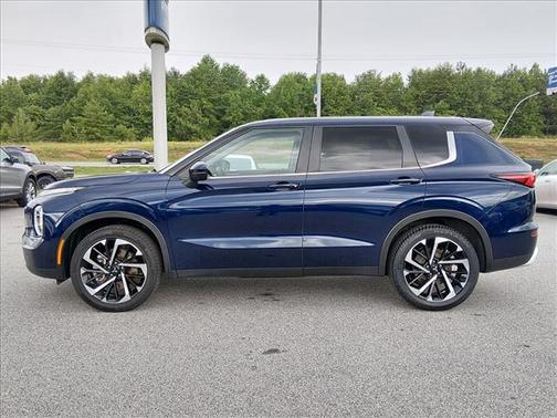 2024 Mitsubishi Outlander SE Black Edition