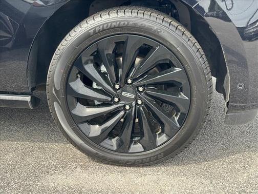 Black 2020 Lincoln Navigator L Reserve