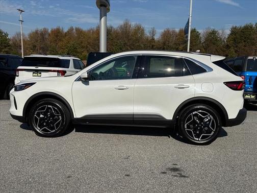 2026 Ford Escape Platinum