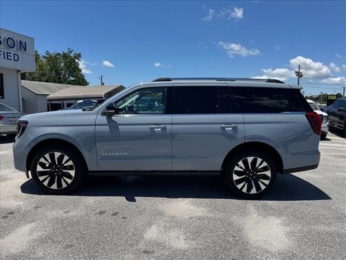 Gray Metallic 2026 Ford Expedition Platinum