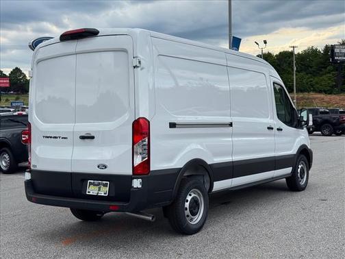 Oxford White Clearcoat 2026 Ford Transit-250 148 WB Medium Roof Cargo