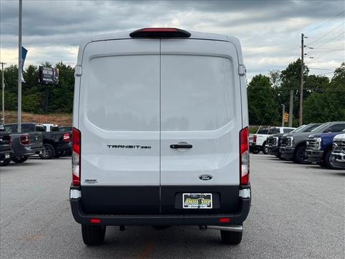 Oxford White Clearcoat 2026 Ford Transit-250 148 WB Medium Roof Cargo