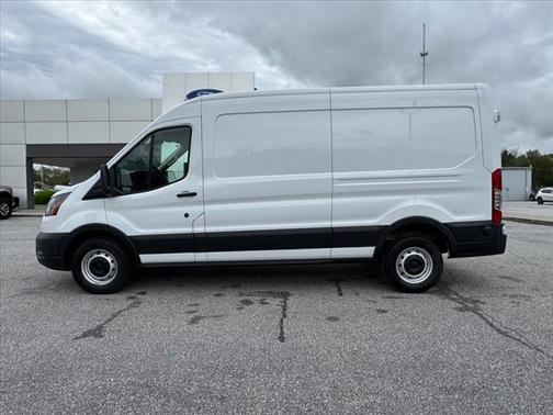 2024 Ford Transit-250 148 WB Medium Roof Cargo