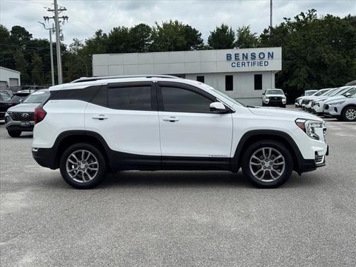2022 GMC Terrain SLT