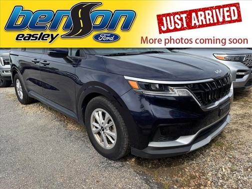 2024 Kia Carnival LX