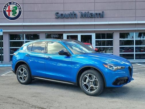 2025 Alfa Romeo Stelvio Base